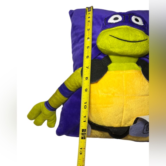 Teenage Mutant Ninja Turtles 3D Donatello Pillow - Picture 5 of 5
